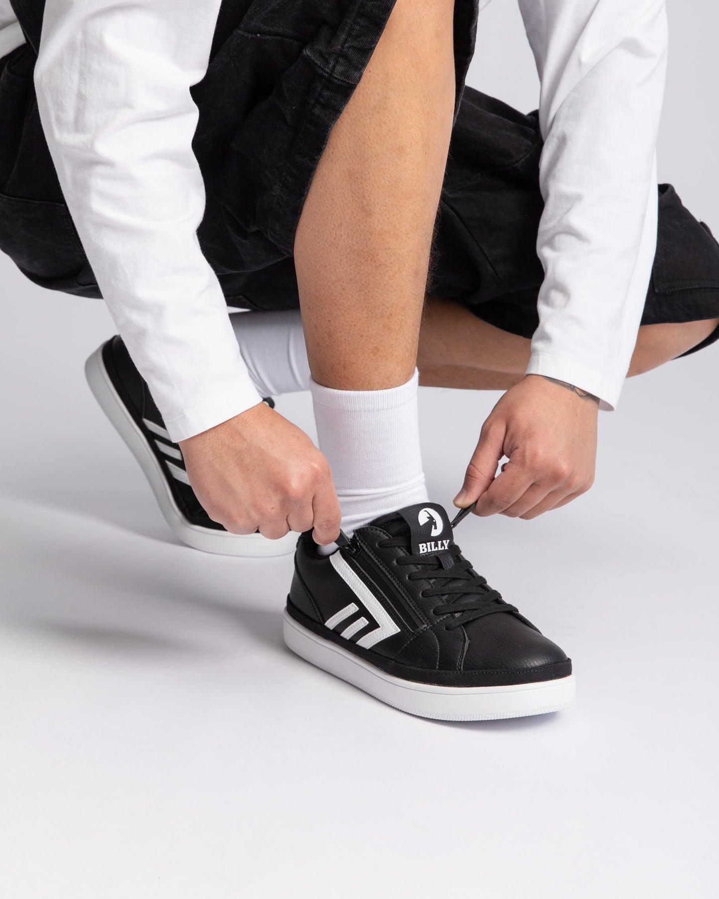 CS Low Top (Unisex) - Black/White