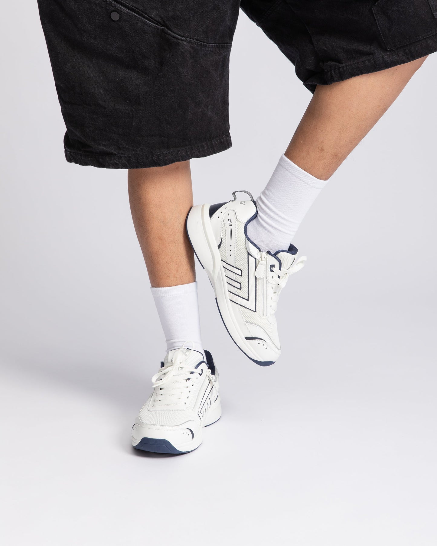 Limitless 253 (Unisex) - White/Navy