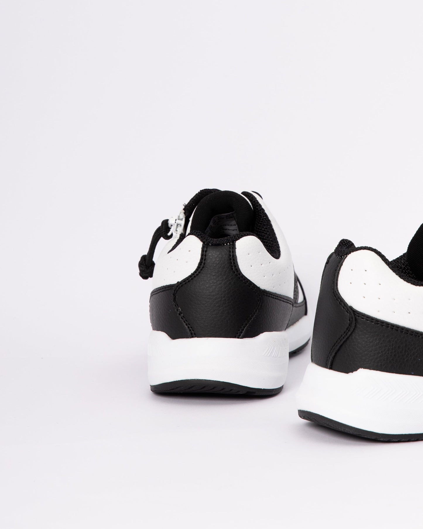 Goat Hoop (Kids) - White/Black