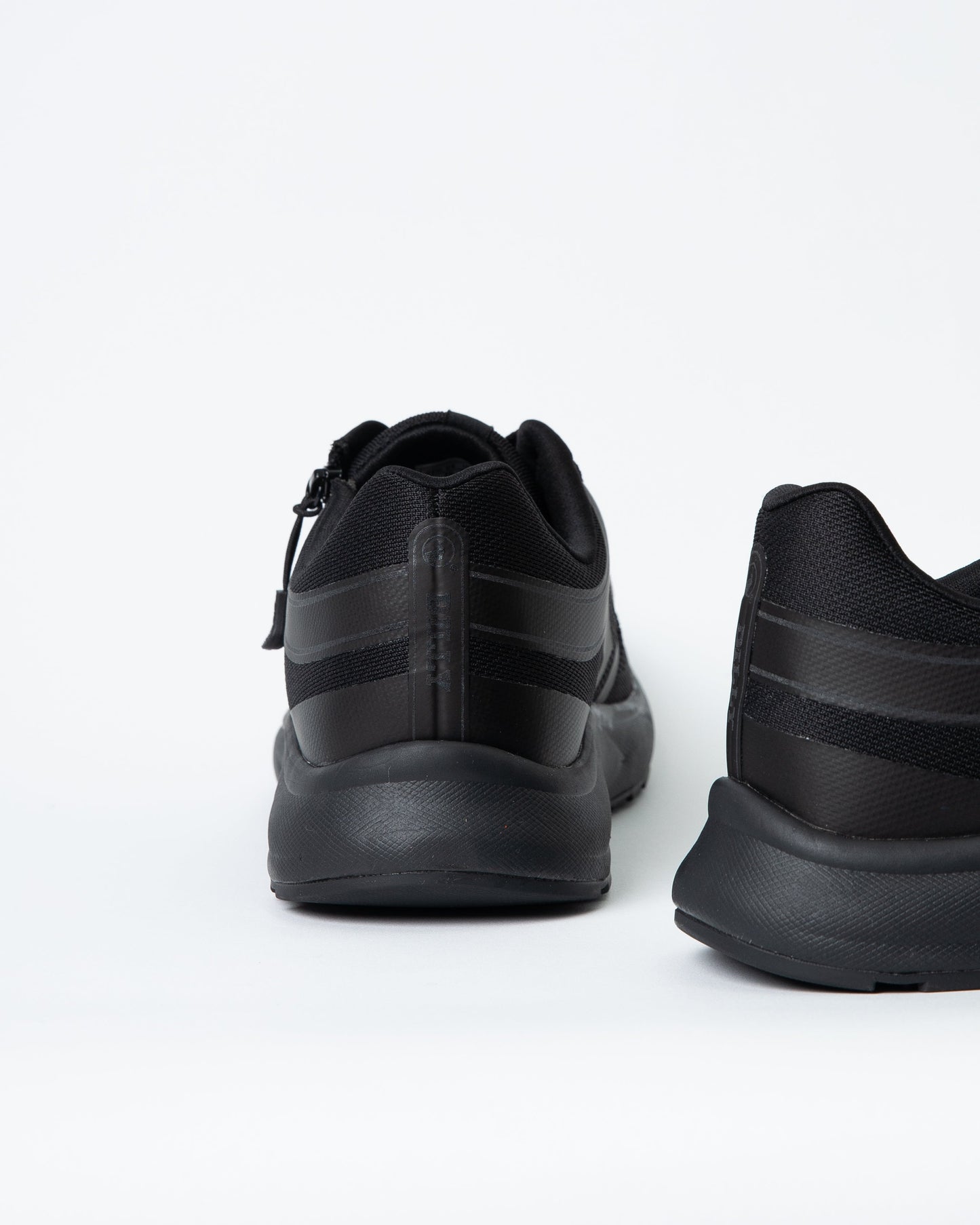 Inclusion Too (Mens) - Black to the Floor
